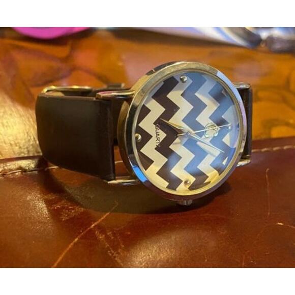 Women's Gold Tone 35mm Charming Charlie Watch, Brown Band, Patterned Face - Picture 1 of 2